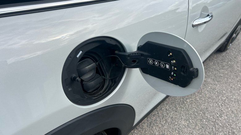 MINI Hatchback 135kW Cooper S Level 3 33kWh 3dr Auto Electric Hatchback